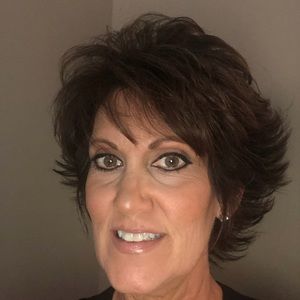 Meet your Posher, Deborah